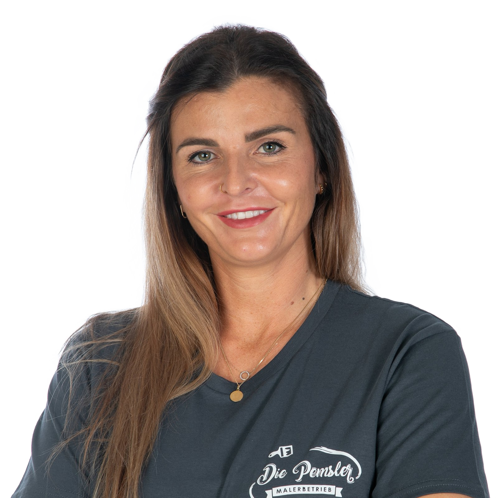 Porträt von Tamara Albert im Die-Pemsler-Shirt